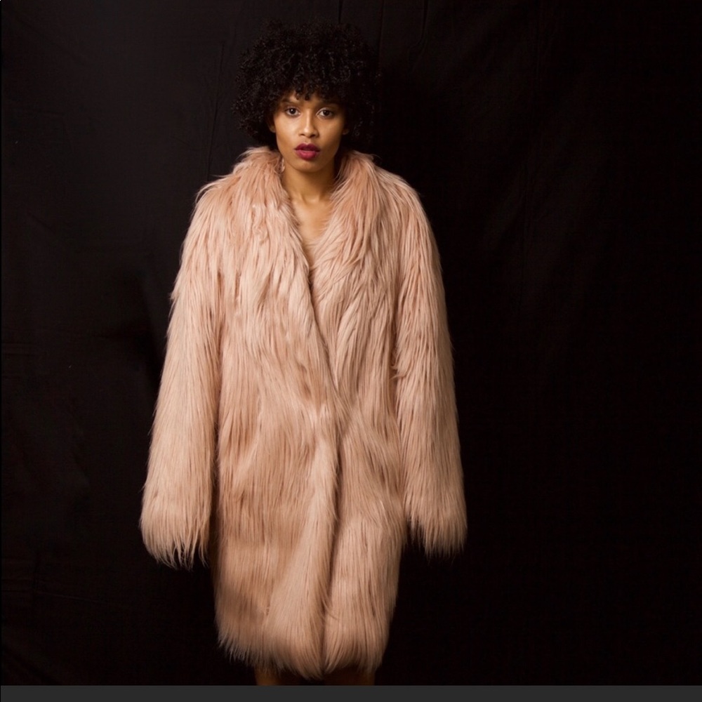 Dusty Pink BCBG Faux Fur coat - new with tags, never worn! Size XS
